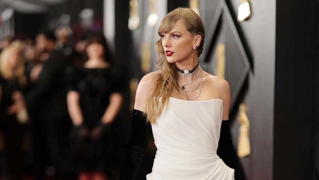 What did Taylor wear to the Grammys 2024