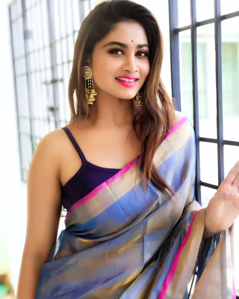 Actress Shivani Narayanan Saree Collection 13