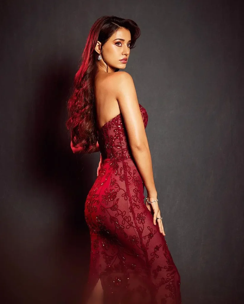 Beautiful Disha Patani in sexy Red Dress 2