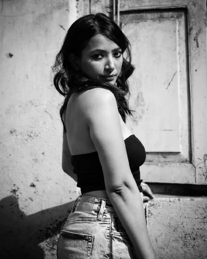 Ca Topper Actress Shweta Basu Prasad Photos 96