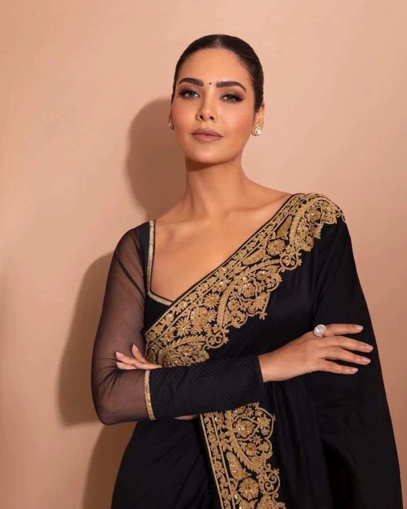 Esha Gupta in Bold Black Saree Outfit