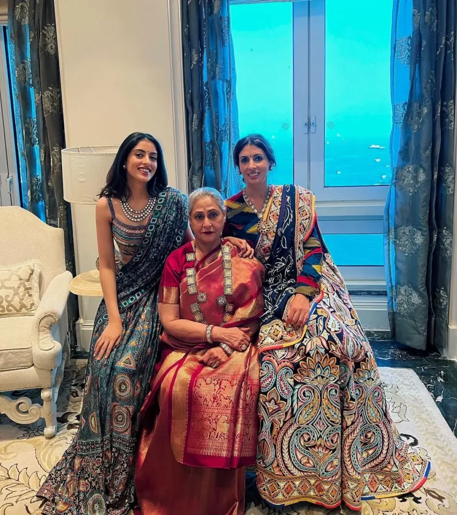 Navya Naveli Nanda Family Photos with Grand Parents Amitabh, Jaya and Mother