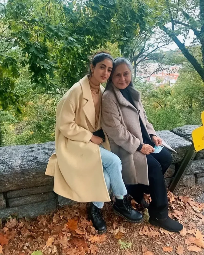 Navya Naveli Nanda Family Photos with Grand Parents Amitabh, Jaya and Mother