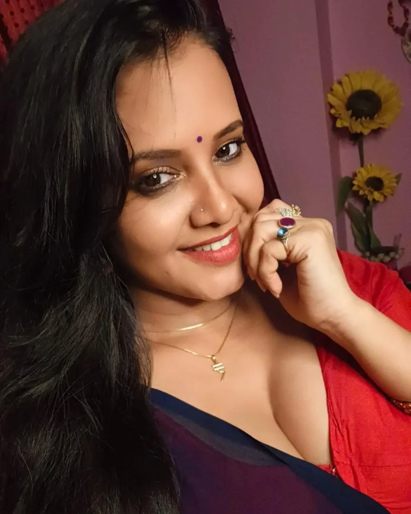 Priya Gamre in Hot Saree Collection Bold Photos 27