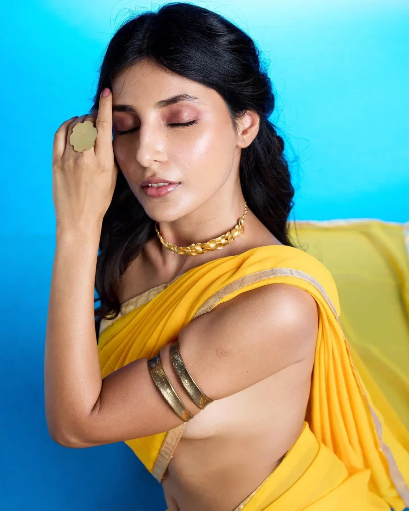 Harshita Gaur Photos in Saree From Her Instagram 20