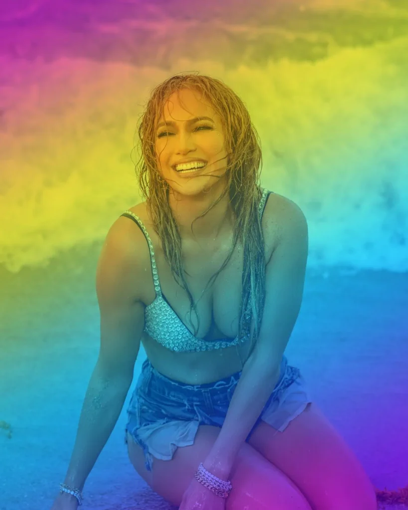 Jennifer Lopez Photos in Bikini