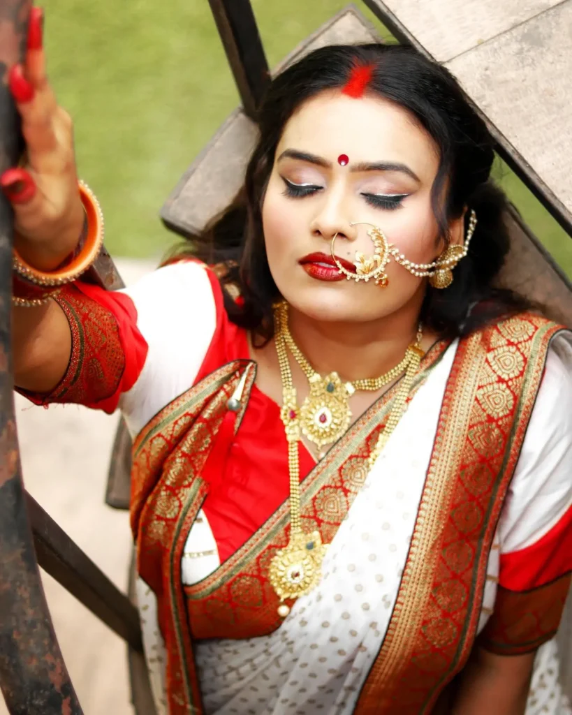 Ullu Actress Pihu Singh Photos in Bengali Outfit 5