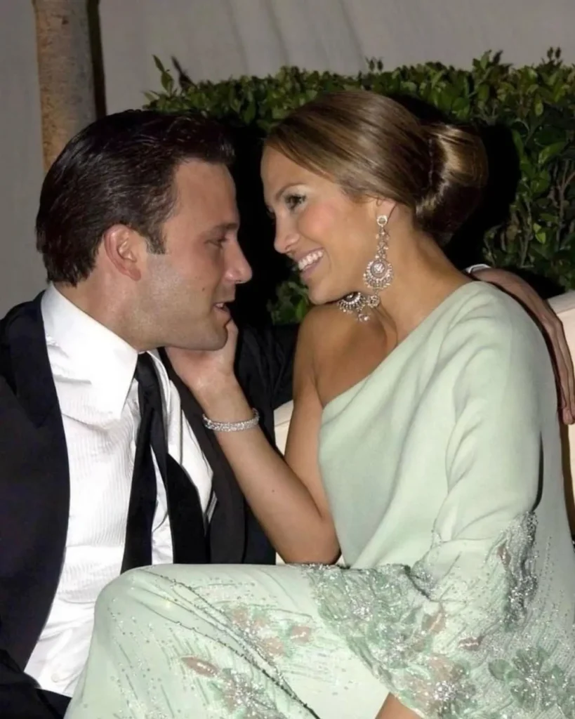 Jennifer Lopez and Ben Affleck Photos